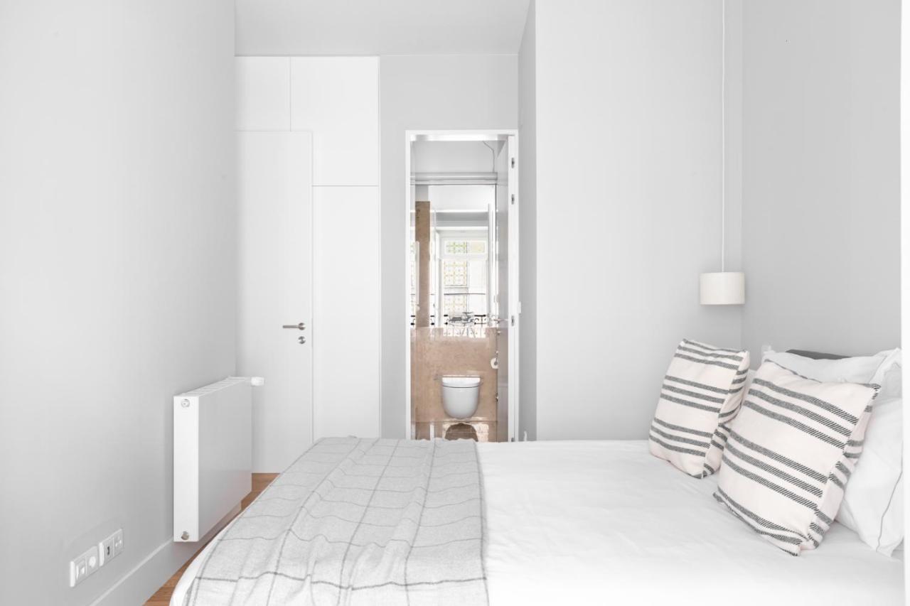 Joivy Marvelous 3-Bed Home With Astonishing View And Terrace, Nearby St George Castle Lisabona Exterior foto