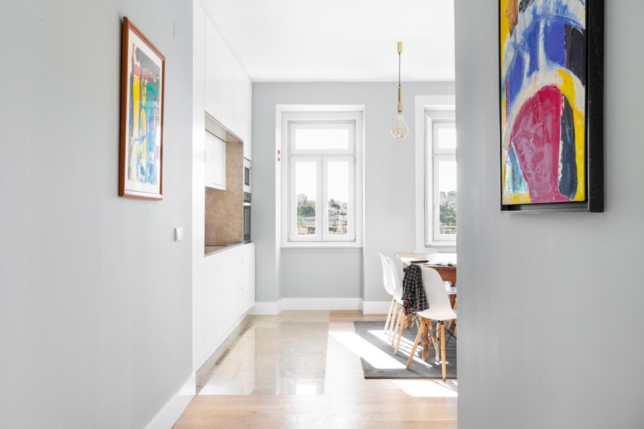 Joivy Marvelous 3-Bed Home With Astonishing View And Terrace, Nearby St George Castle Lisabona Exterior foto